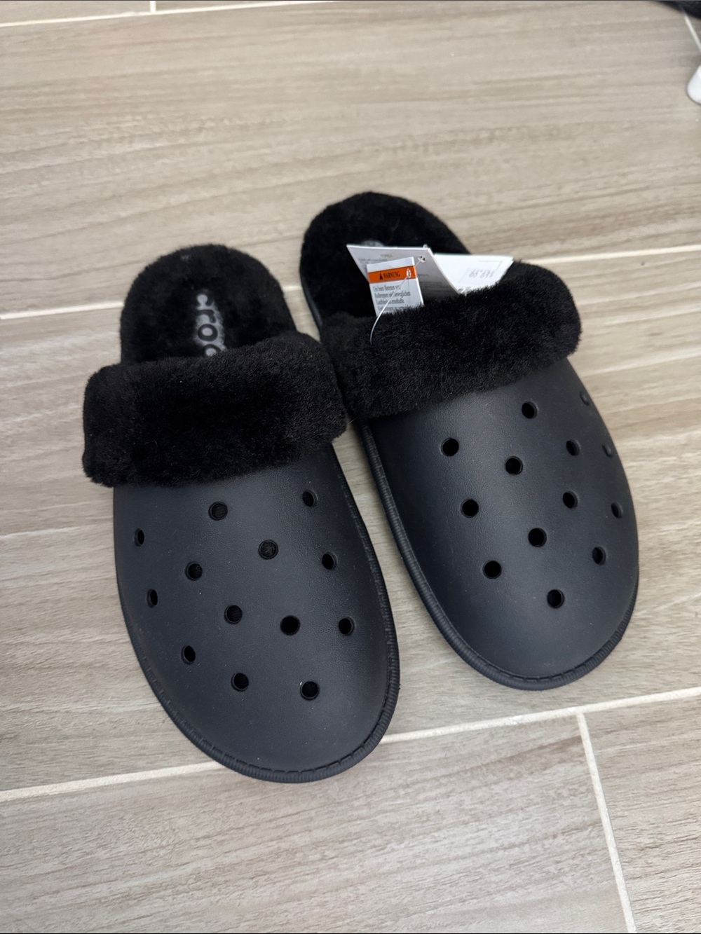CROCS Classic Plush-Lined Clog Slippers - Black